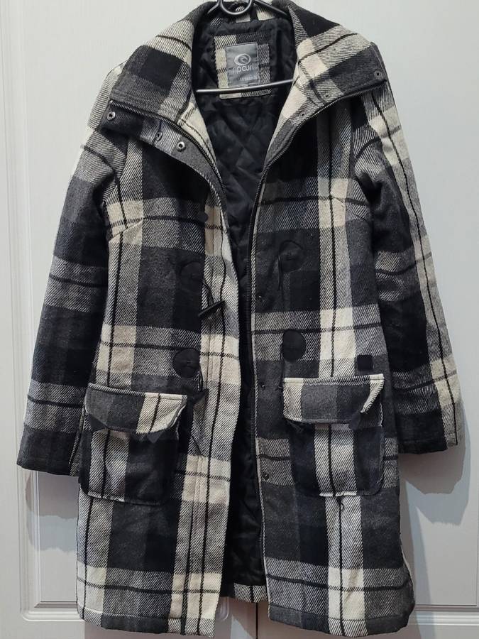 Ripcurl ladies coat (Size S/M)