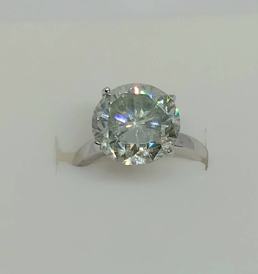 IMPRESSIVE 6.12CT FANCY YELLOW/GREEN MOISSANITE - STUNNING!