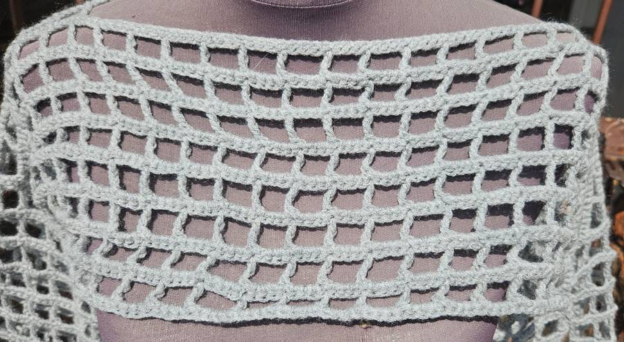 Handmade crochet sleeves/crop top,  size 36-38, new