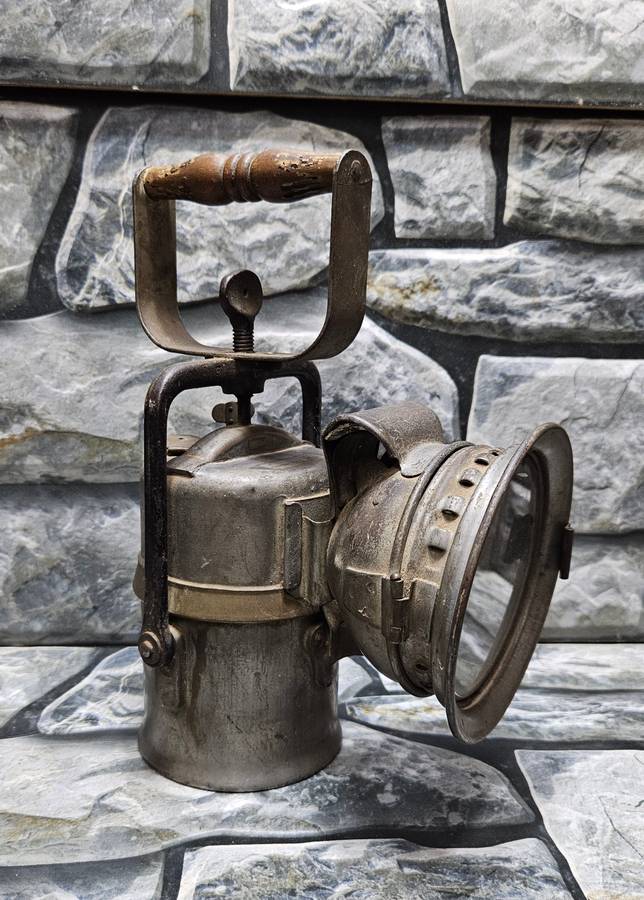 The Premier Lamp,Made in England, Crestell Engineering, owl logo, carbide lamp/handheld railway lamp