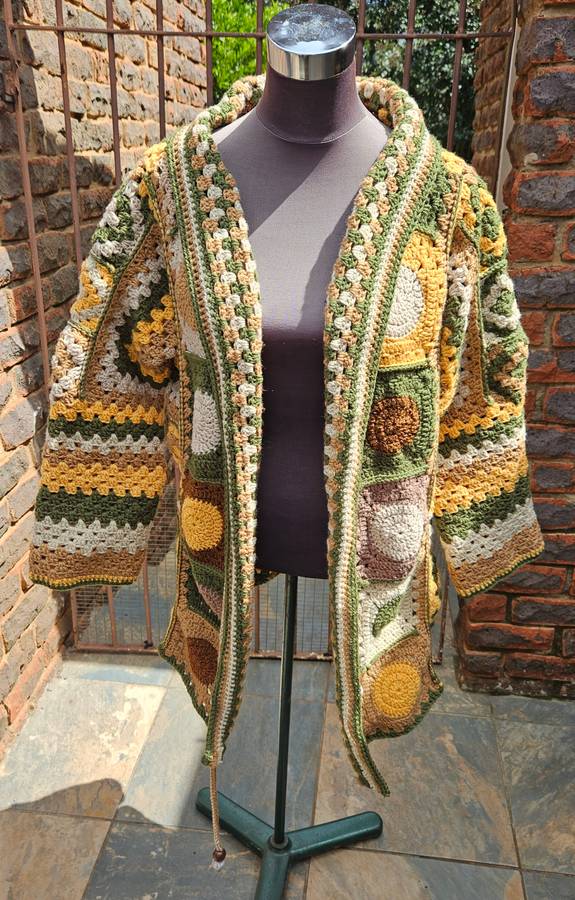Handmade crochet winter coat, size 42-46