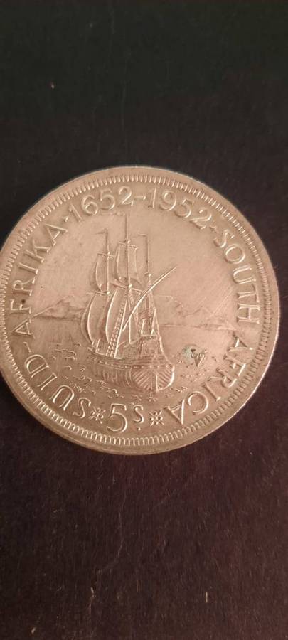 South Africa 5 Shillings 1952  Cape Town 300th Anniversary  Circulated