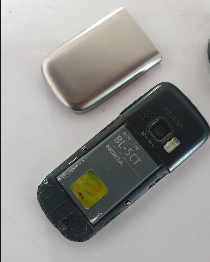 Nokia 6303C  Classic Steel.