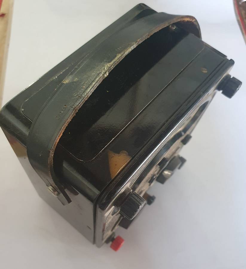 VINTAGE HUGE AVOMETER. UNIVERSAL. MODEL 8 MK111