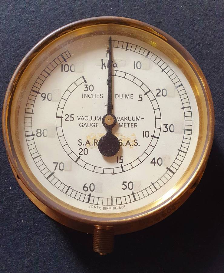 VINTAGE SAR/SAS HUGE BRASS LOCOMOTIVE VACUUM/ PRESURE GAUGE. TOMEY BIRMINGHAM.