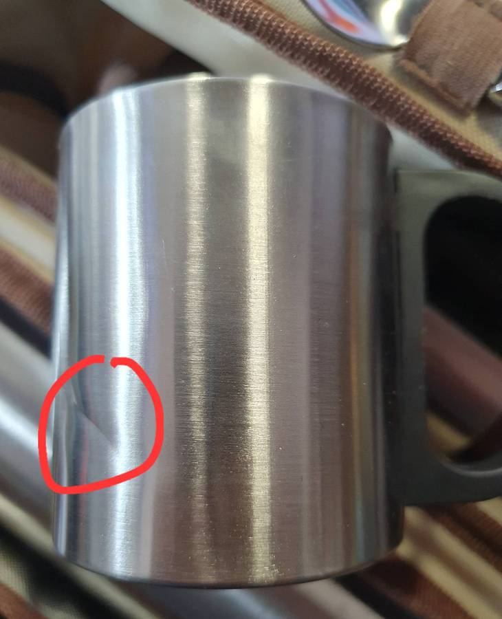 COFFEE FLASK SET WITH CARRY CASE. STAINLESS STEEL. HIGH END SET. NEVER BEEN USED.