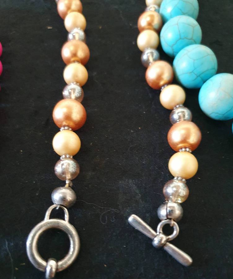 13 X PIECES HIGH END JEWELLERY. HIGH VALUE ITEMS !! ONE BID FOR ALL.