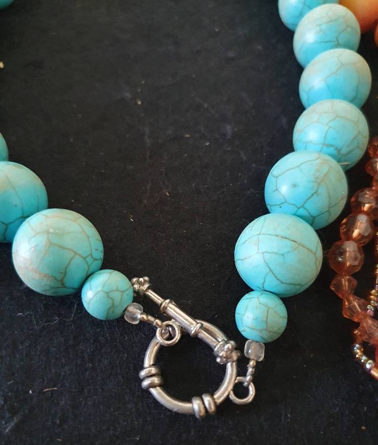 13 X PIECES HIGH END JEWELLERY. HIGH VALUE ITEMS !! ONE BID FOR ALL.