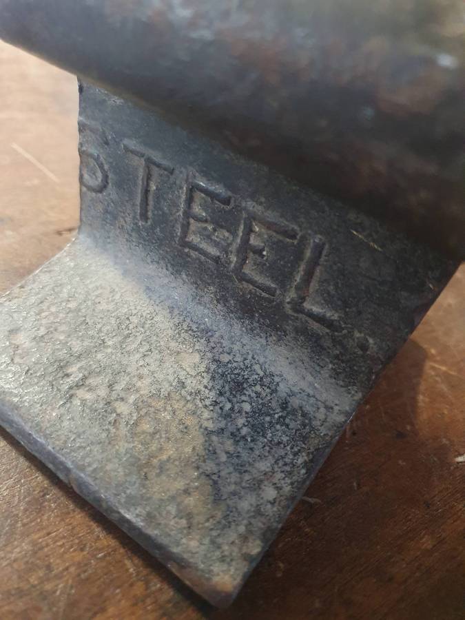 ANTIQUE TRAIN RAIL CUTTING. IDEAL FOR ANVIL !!