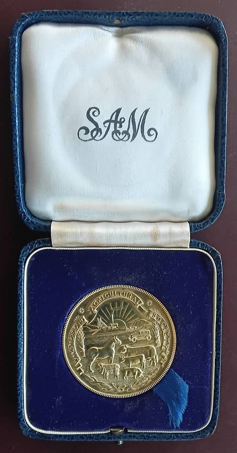 9 Carat GOLD MEDAL WITWATERSRAND AGRICULTURAL SOCIETY 1948,  28 Grams