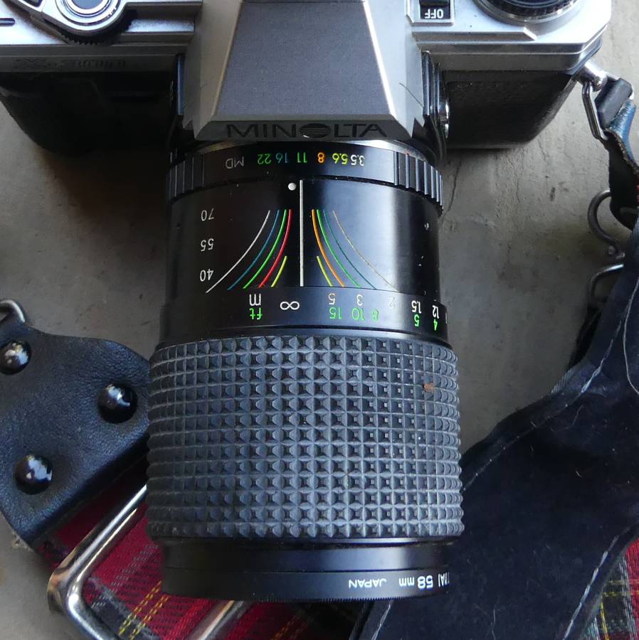 Minolta x-300 35mm Camera with Auto Zoom lens and Flash