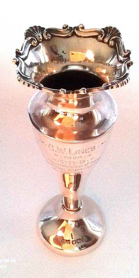 Sheffield   1901   Footed  vase