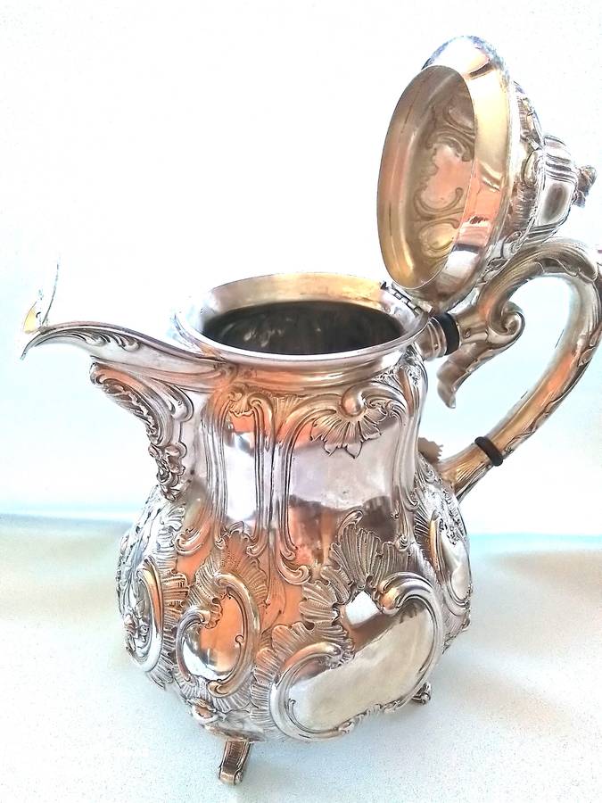 Silver `800`  Relief Coffee Pot