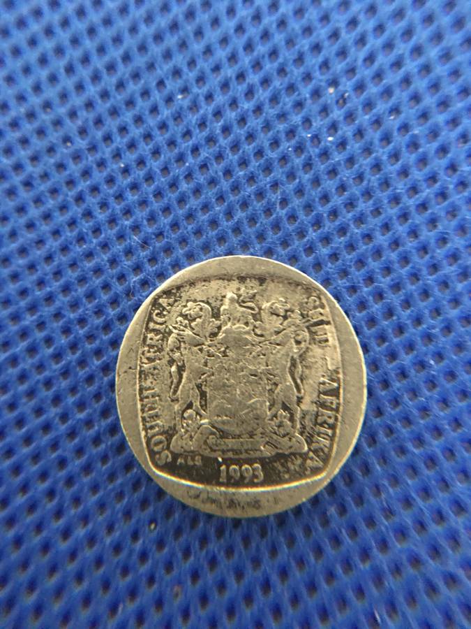 SOUTH AFRICA - LOT OF 7 COINS - R2  R1  50c 20c 5c 1c 10c  LOT OF 7 COINS (A2) all crested coins