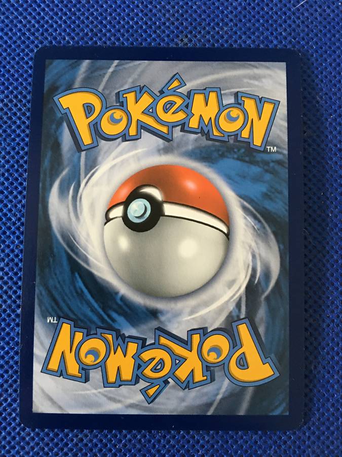 POKEMON TRADING CARD - FOIL / SHINY CARD - HAXORUS