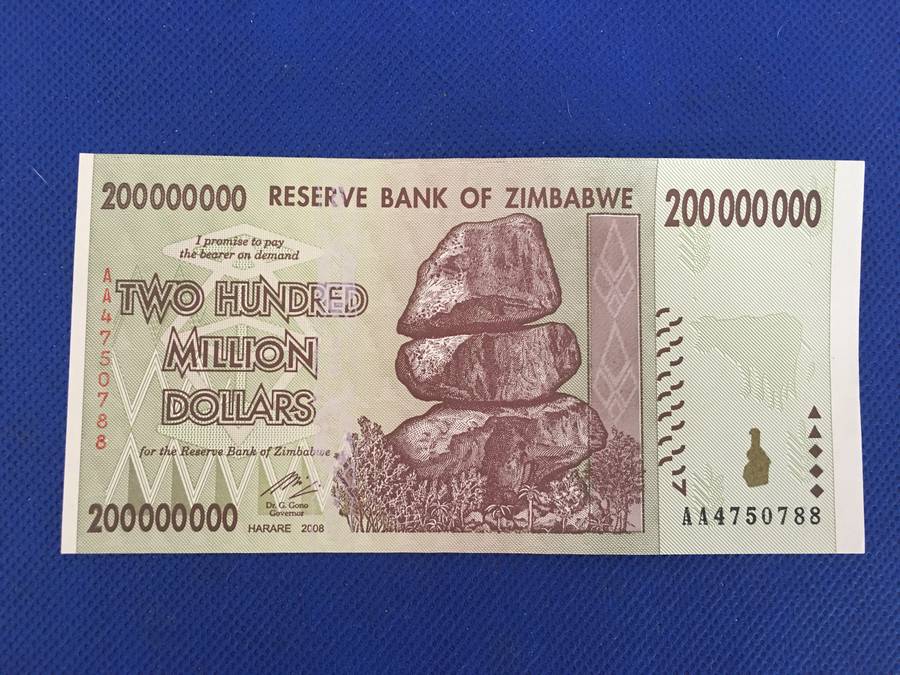 ZIMBABWE - TWO HUNDRED MILLION DOLLARS  BANK NOTE - 2008 - SERIAL NUMBER WITH DOUBLE AA 4750788