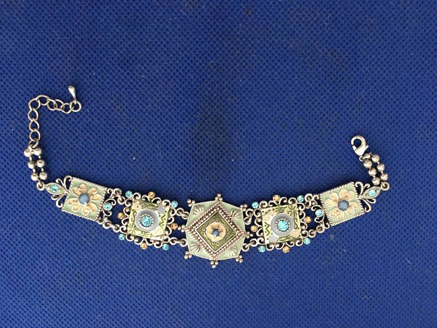 LOVELY BRACELET