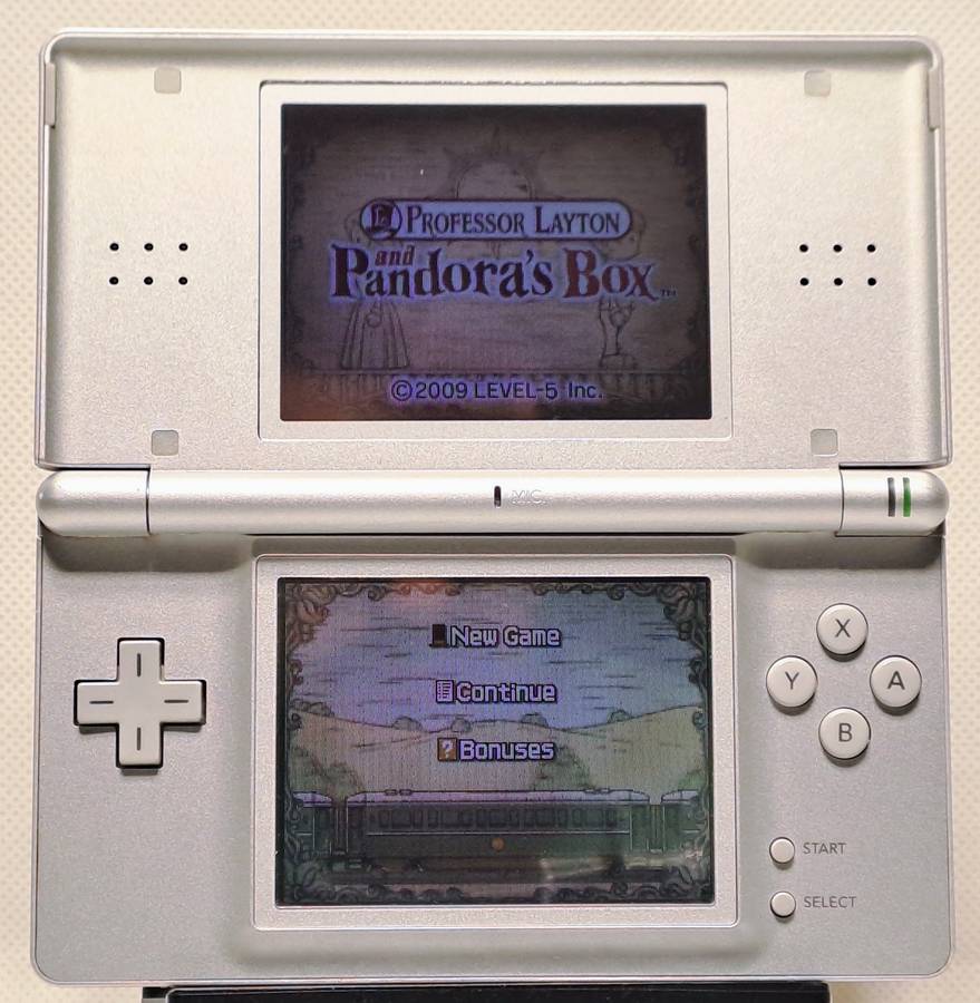 Professor Layton and Pandora's Box - Nintendo DS Game