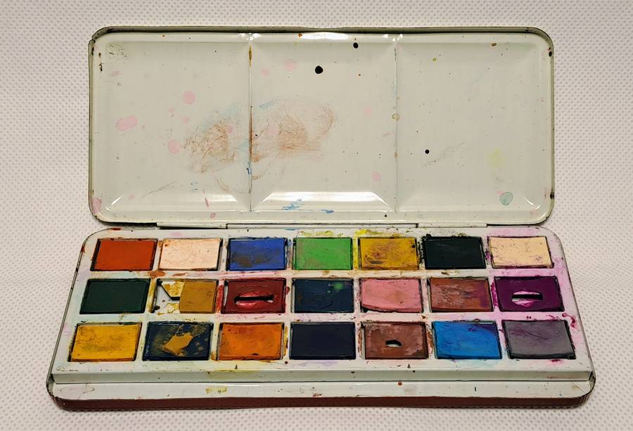 Vintage Finest Water Colours Tin (Made in England) 21 Colors, Used, No Brush