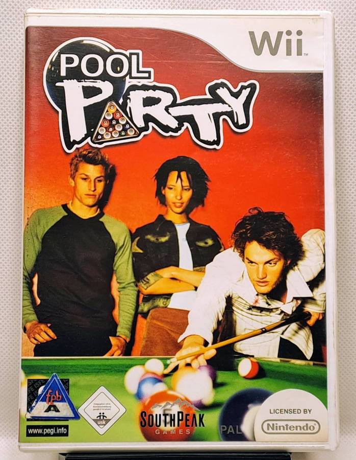 Nintendo Wii (Black & White) Console, games and HDMI Bundle