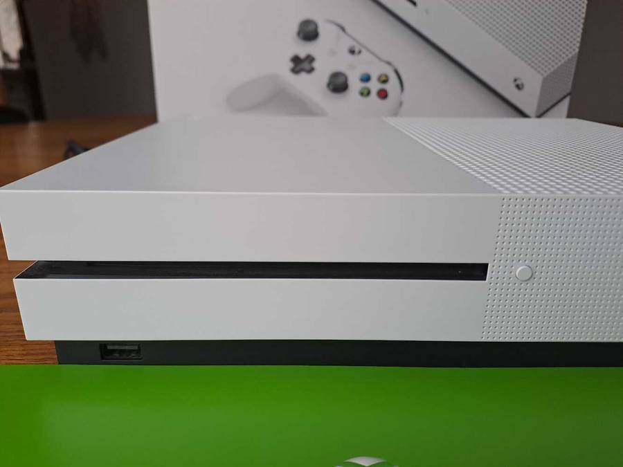 XBOX ONE S