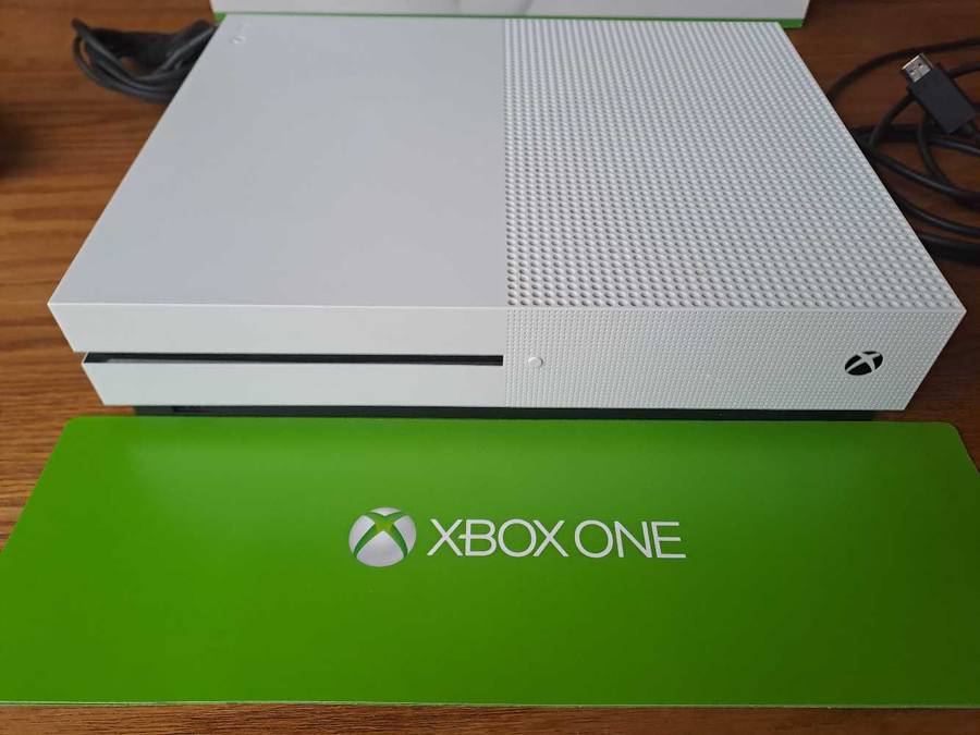 XBOX ONE S