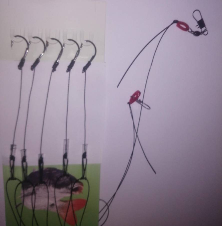 Carp Kit multifunctional 5 Piece strop, made with 5 x size 12 hooks