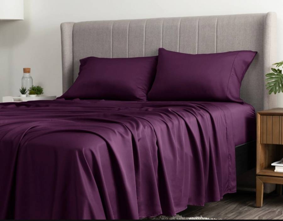 4pc King sheet set, includes 1x flat sheet, 1 x fitted sheet and 2 standard pillow cases, purple