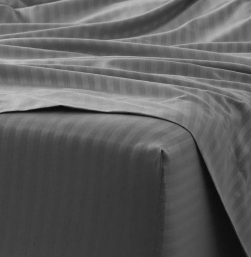 4pc King Sheet Set, includes 1 Flat sheet, 1 Fitted sheet and 2 Standard pillowcases, Grey Lined