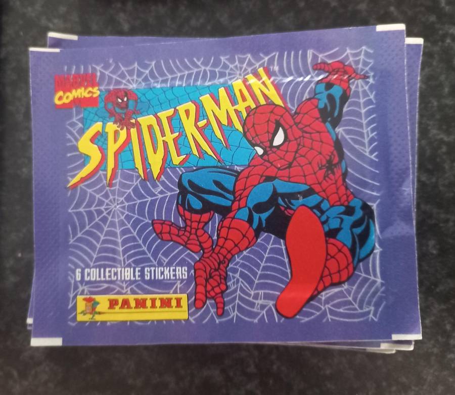SPIDERMAN STICKERS AND BOOK TRADING CARDS  - 1995