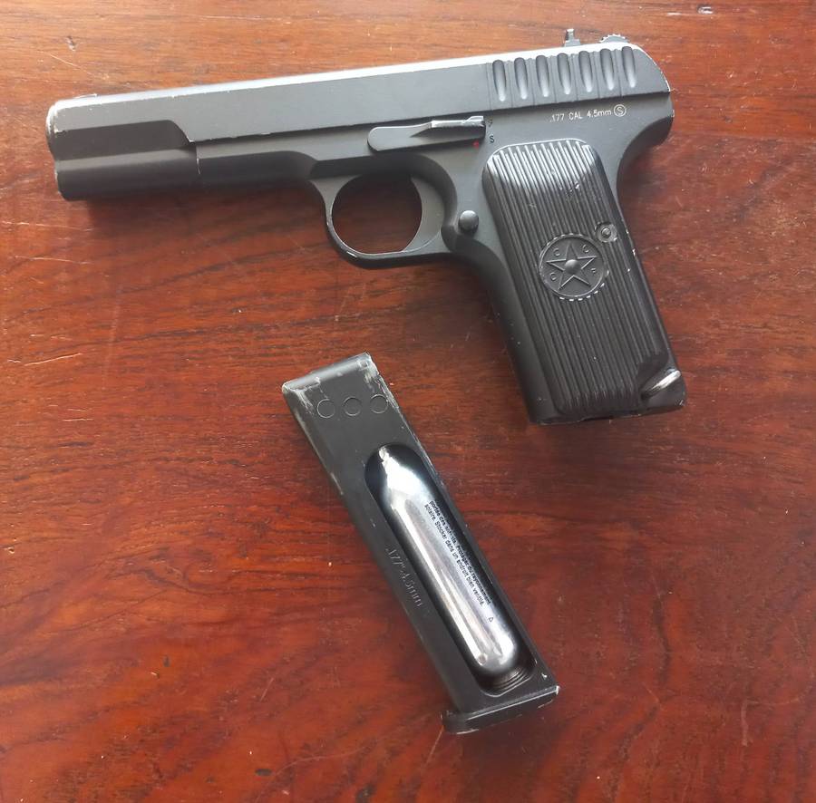 GAS KWC P[ISTOL - MADE IN TAIWAN