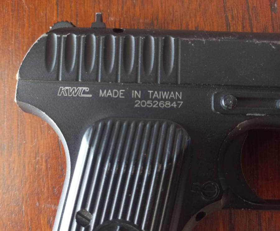 GAS KWC P[ISTOL - MADE IN TAIWAN