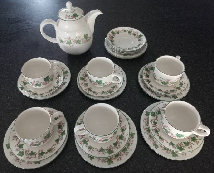 ROYAL DOULTON EXPRESSIONS TEA SET - 1991