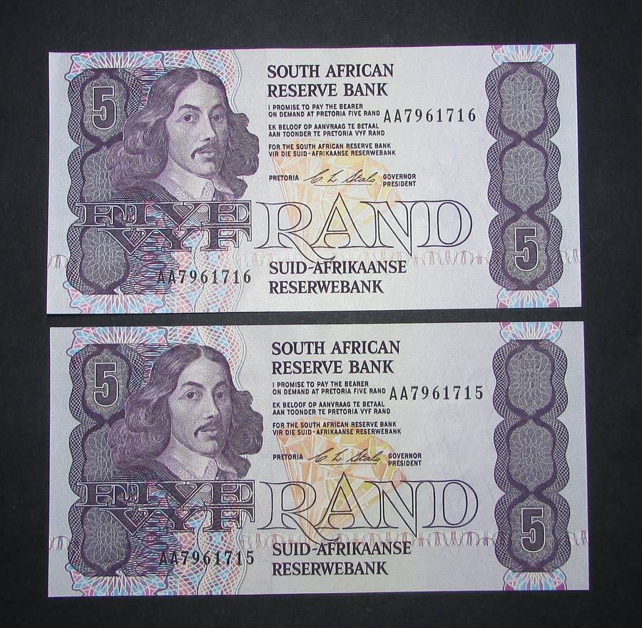 Republic of South African : CL Stals Five Rand Notes ( 2 by AA Notes In Sequence )