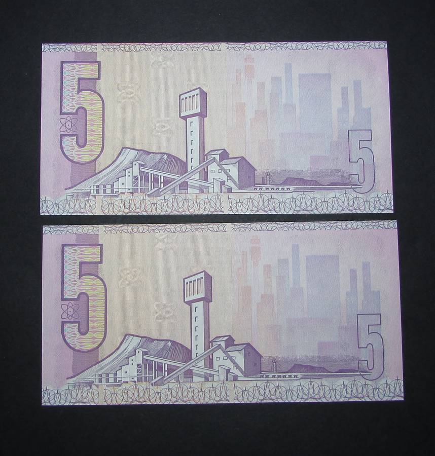 Republic of South African : CL Stals Five Rand Notes ( 2 by AA Notes In Sequence )