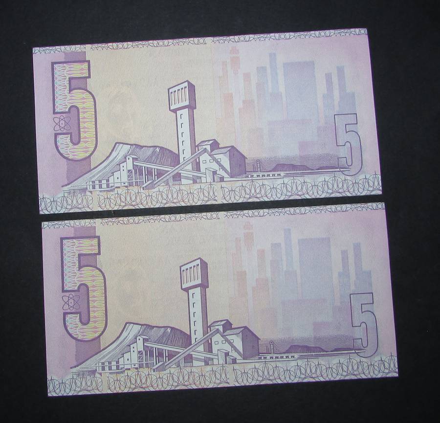 Republic of South African : CL Stals Five Rand Notes ( 2 by AA Notes In Sequence )