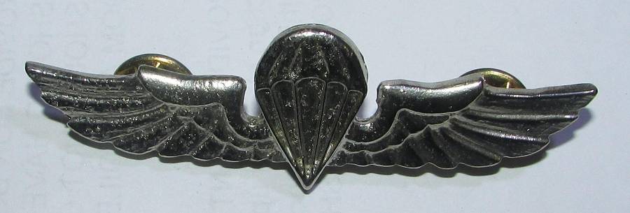 International - Parachute Wing