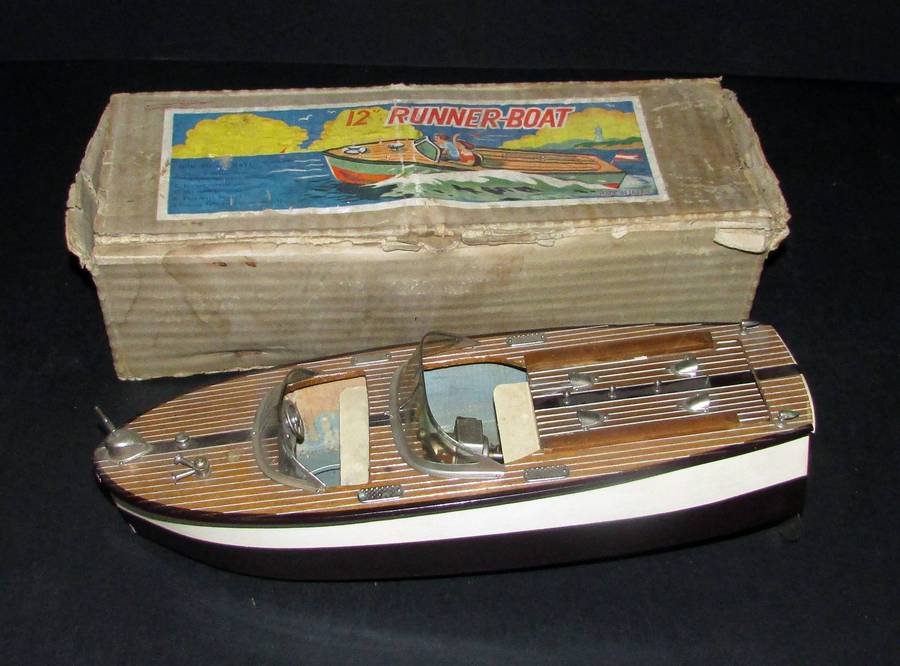 Vintage Japan Made 1950's Toy Pond Motor-Boat in with Original Box