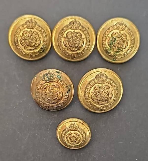 United Kingdom - WW11 The Royal Fusiliers Regiment Button Lot