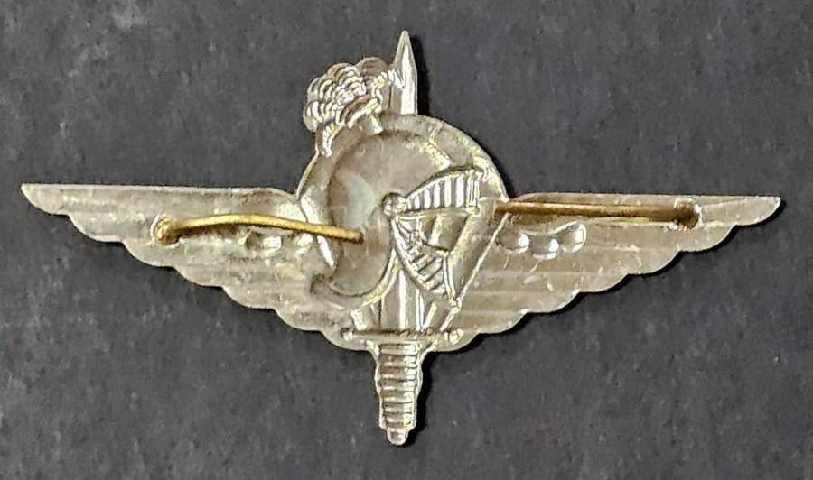 Belgium Para Commando Metal Parachute Airborne Beret Badge SAS Officer