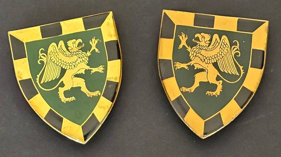SADF - 3 SA Infantry Shoulder Flash Pair
