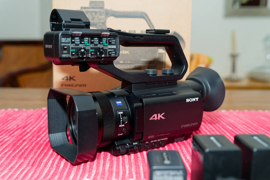 Sony HXR-NX80 4K NXCAM with HDR and Fast Hybrid AF Video Camera