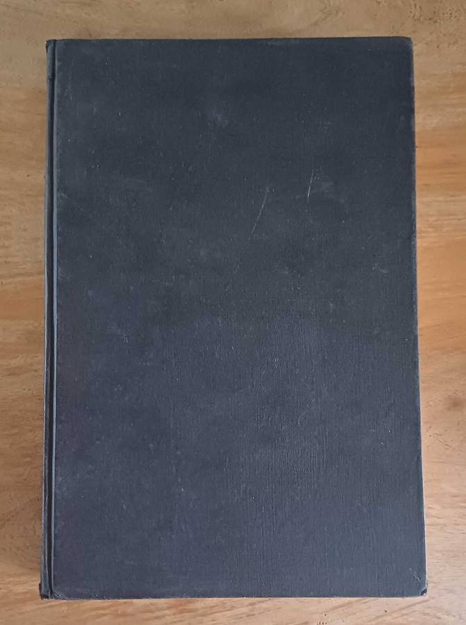 The virago book of ghost stories edited by Richard Dalby