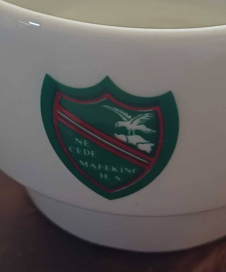 Ne cede Mafeking HS cup and saucer