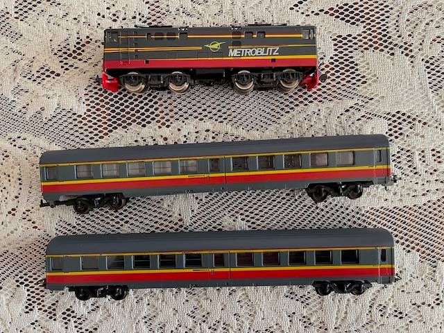 Lima Metroblitz train set
