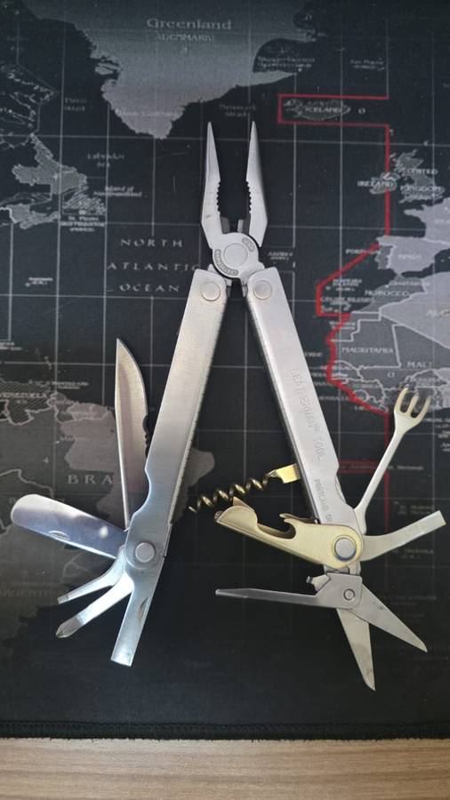 Leatherman Flair (highly collectable)