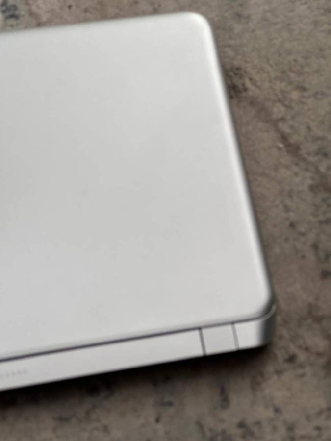 HP PAVILION 15 | INTEL CORE i3-4030U | 6GB RAM | 1TB SSHD | 15.6 FHD | WIN10