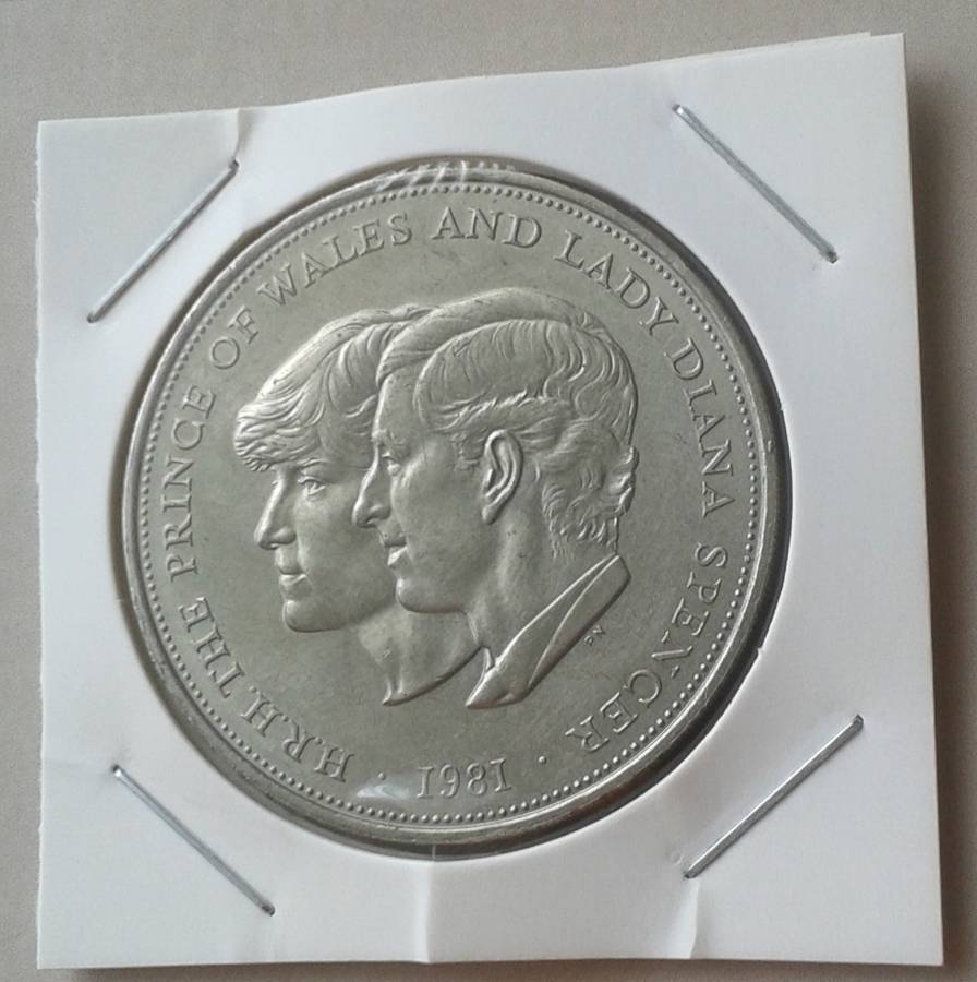 1981 British uncirculated crown (Charles/Diana royal wedding)