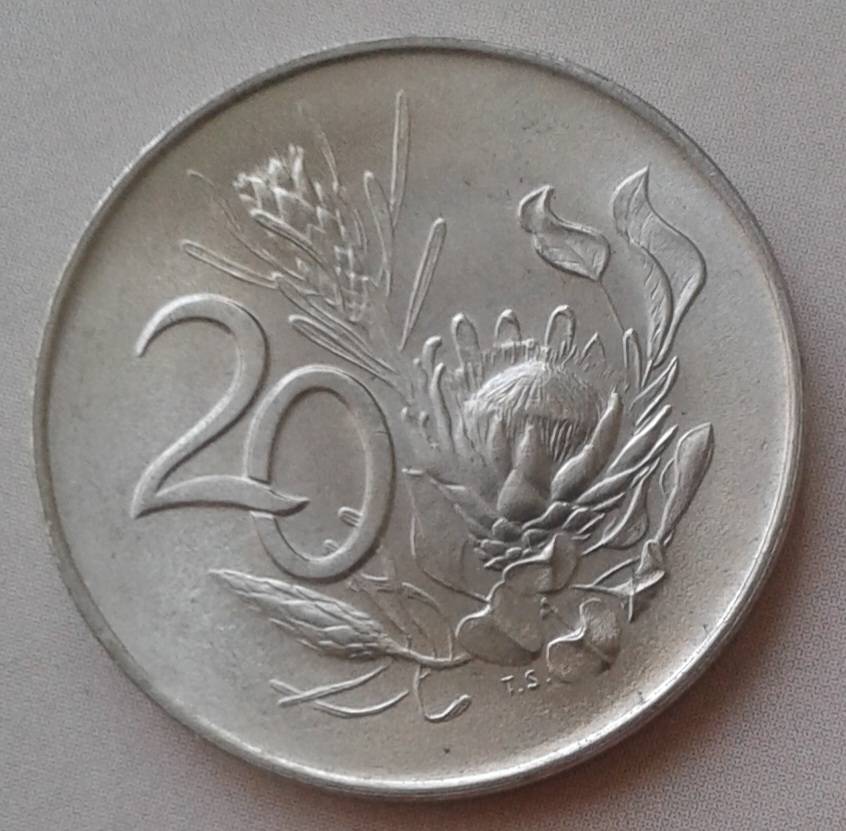 Uncirculated 1967 English nickel 20c (low mintage)