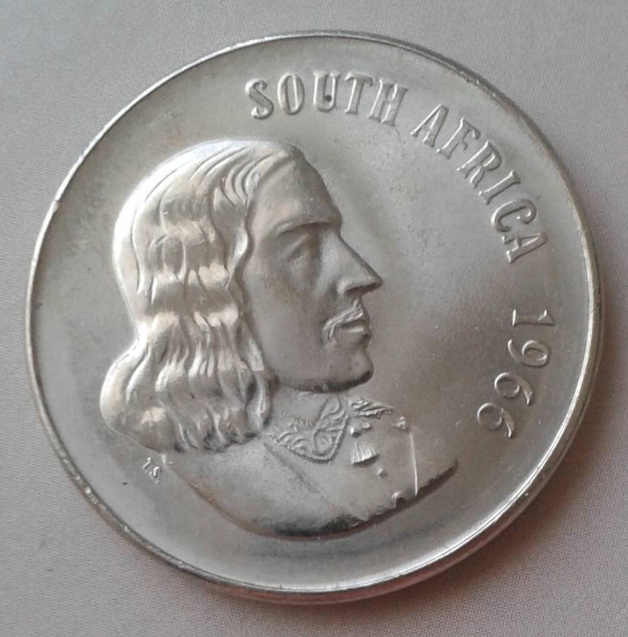 1966 English uncirculated nickel 50c